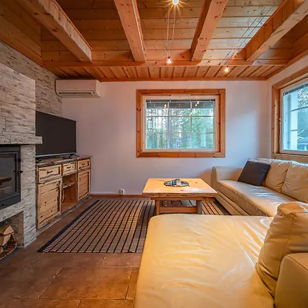 公寓 Lumiro By Aavalevi 列维